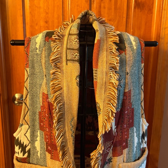 Fringed Multicolor Vest - Picture 4 of 5